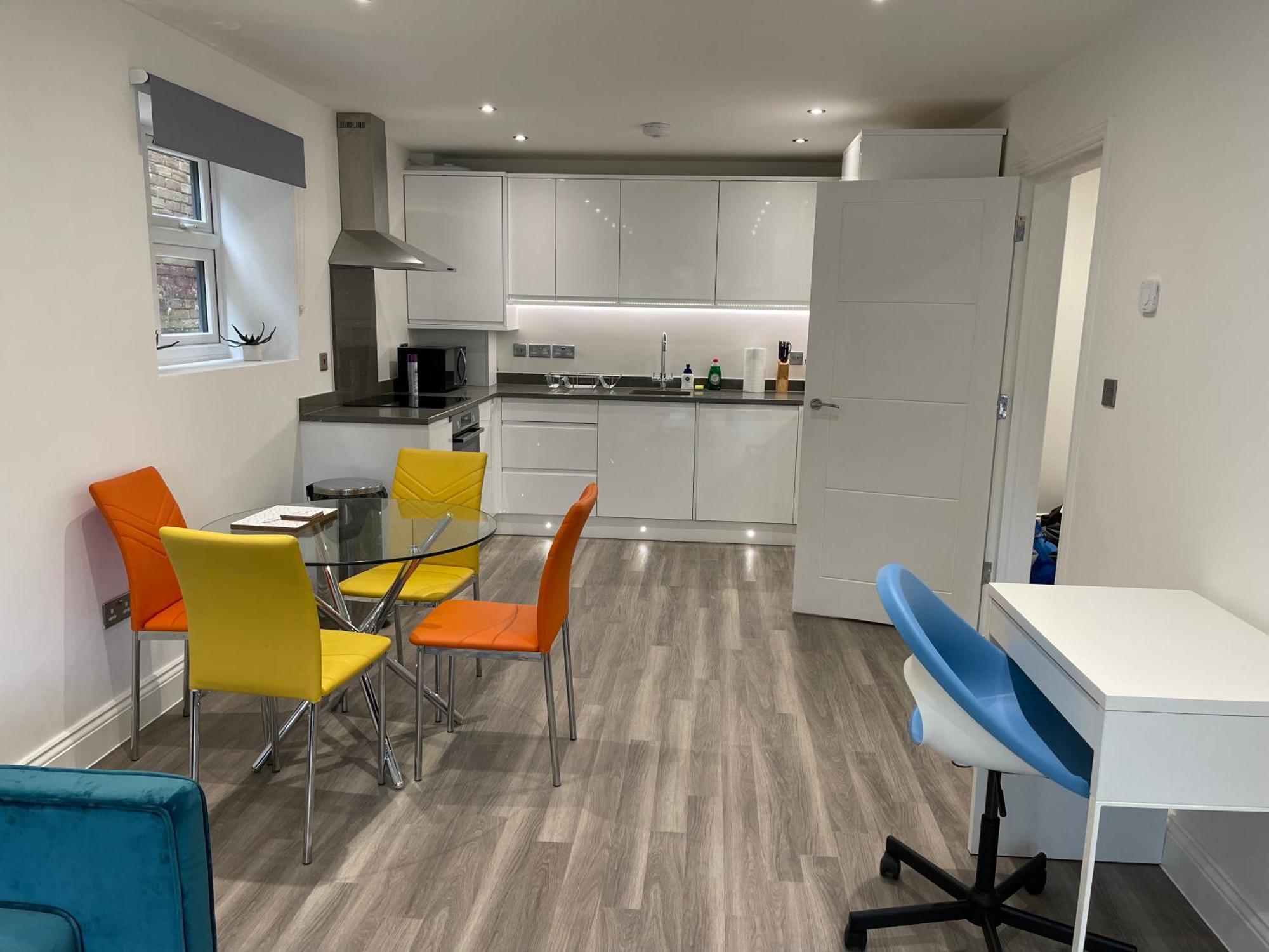 The 'Pinky' - Beautiful 1 Bed Apartment In Hatfield - Free Parking - Near Uni & Business Park - Big Savings On Long Stays Экстерьер фото